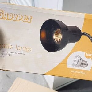Dadypet Reptile Lamp Provides UVB3.0+UVA 25W 360 Degree US SELLER